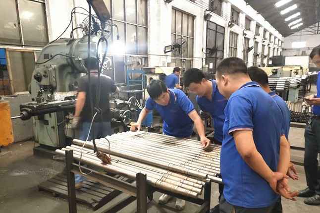 米兰体育·米兰网站登录入口-米兰(中国)每周对各个工序进行质量监督检验的现场。